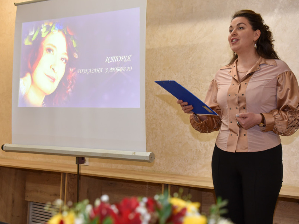 Історія, розказана з любов’ю: у Міжнародний день освіти студенти ПДМУ поспілкувалися з поетесою Марією Бойко