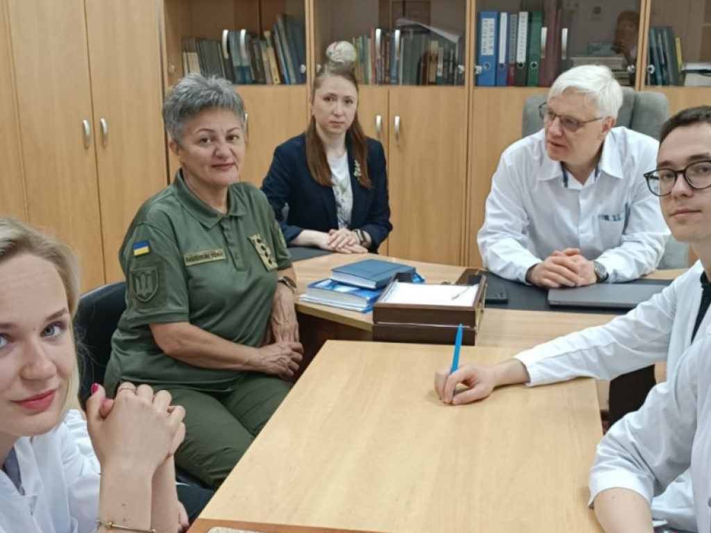 У День Незалежності України на кафедрі нервових хвороб говорили про досвід військової медицини та професійну етику лікаря